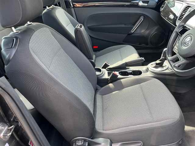 VOLKSWAGEN THE BEETLE 2015