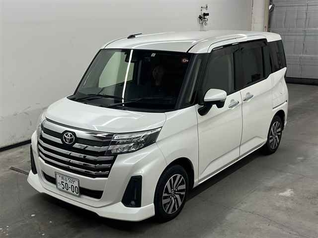 TOYOTA ROOMY 2023