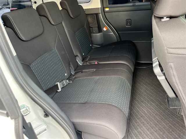 TOYOTA ROOMY 2023