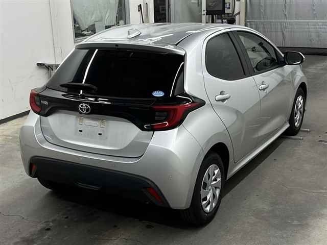TOYOTA YARIS 2021