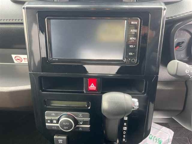 TOYOTA ROOMY 2022