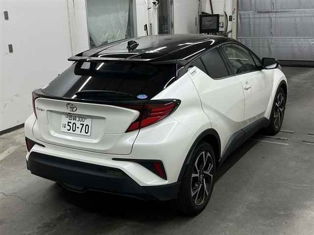 TOYOTA C-HR 2022
