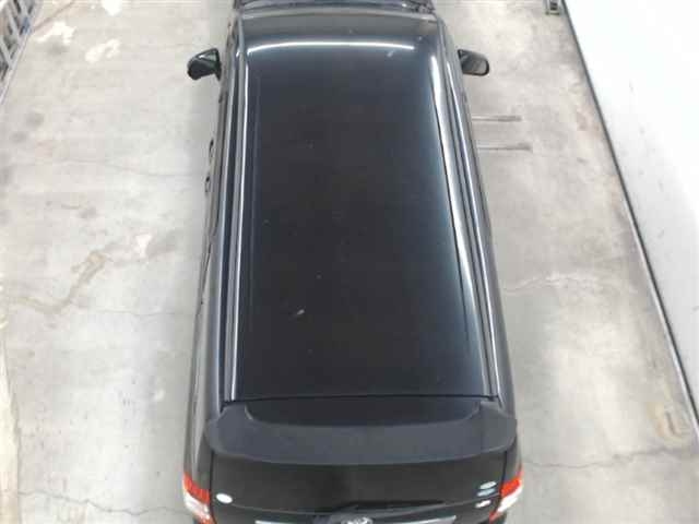 TOYOTA NOAH 2010