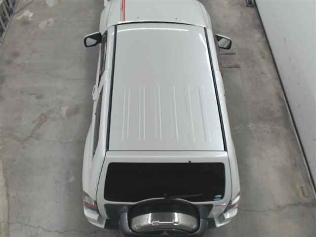 MITSUBISHI PAJERO 2011