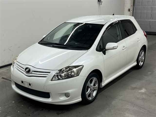 TOYOTA AURIS 2010