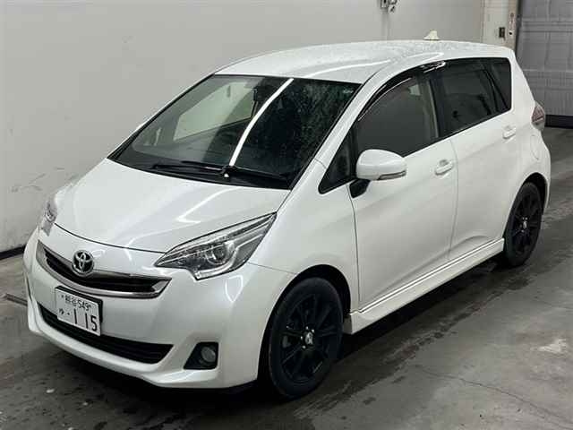 TOYOTA RACTIS 2015