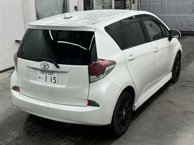 TOYOTA RACTIS 2015