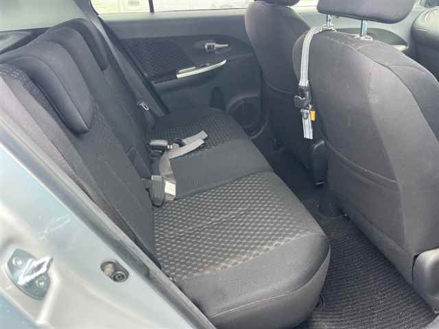 TOYOTA IST 2010