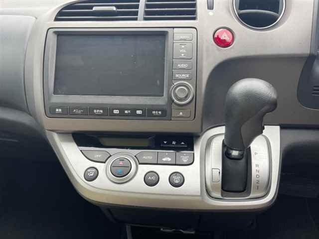 HONDA STREAM 2009