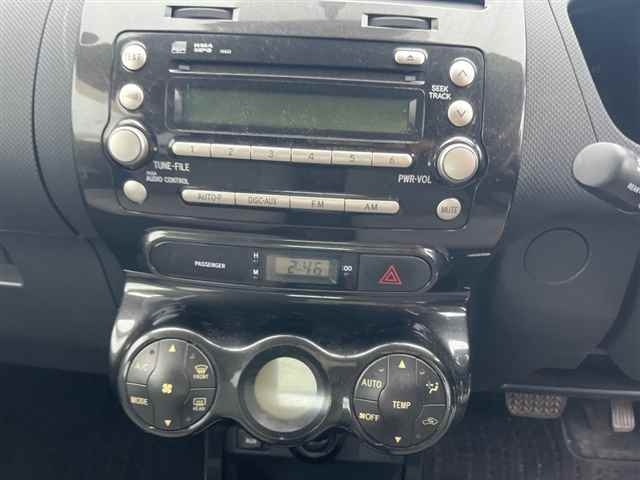 TOYOTA IST 2008
