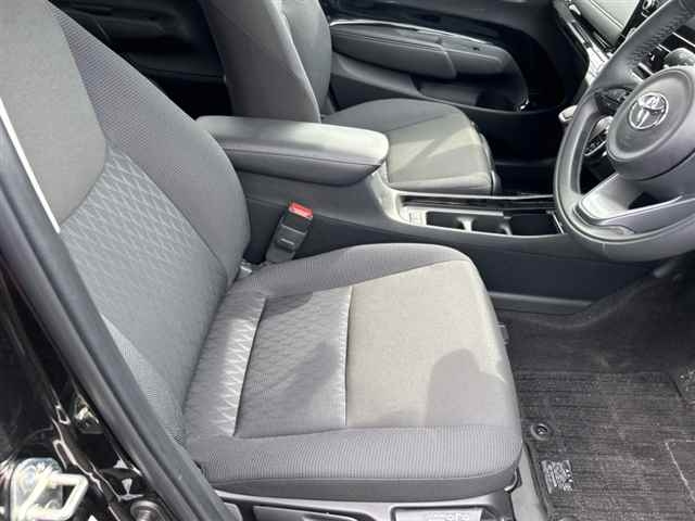 TOYOTA AQUA 2023