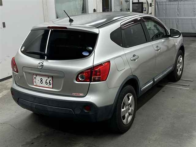 NISSAN DUALIS 2010