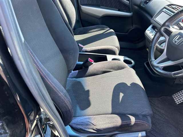 HONDA STREAM 2014