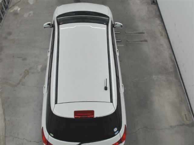 NISSAN WINGROAD 2010