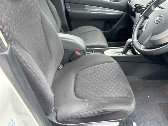 NISSAN WINGROAD 2010