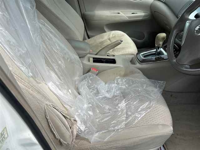 NISSAN SYLPHY 2012