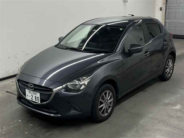 MAZDA DEMIO 2015