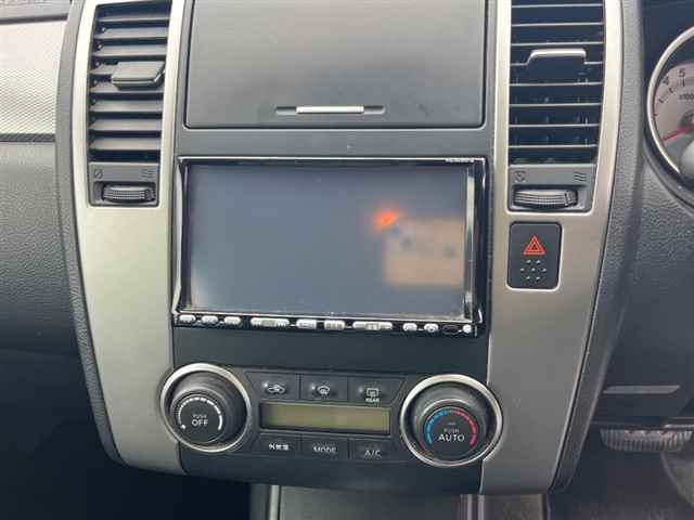 NISSAN TIIDA 2009