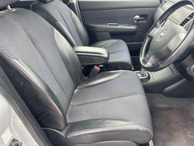 NISSAN TIIDA 2009