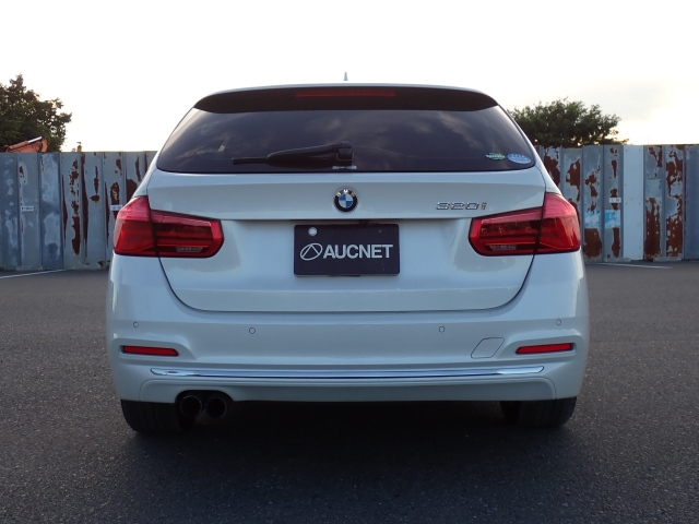 BMW 3 SERIES 2018
