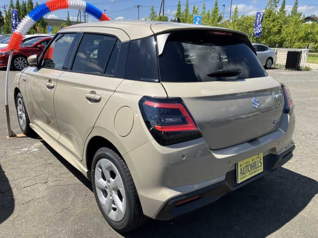 SUZUKI SWIFT 2024