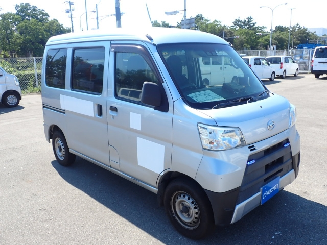 DAIHATSU HIJET VAN 2019