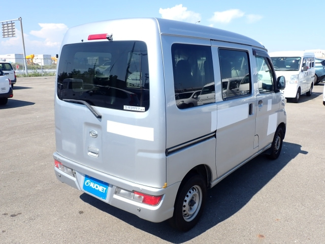 DAIHATSU HIJET VAN 2019