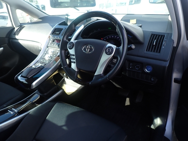 TOYOTA SAI 2017