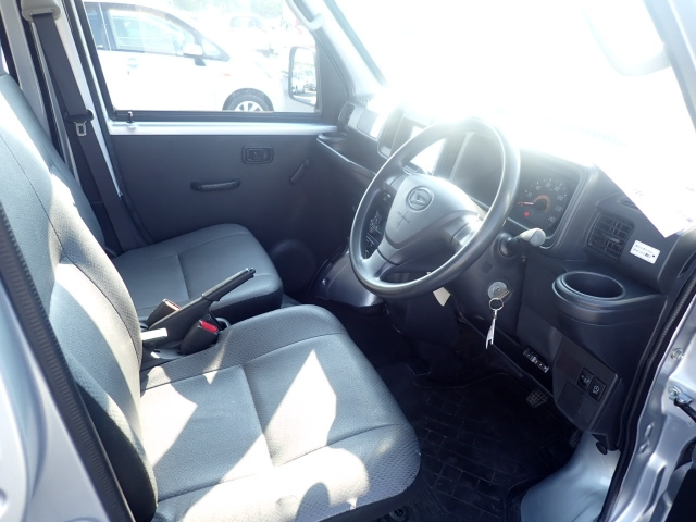 DAIHATSU HIJET VAN 2018