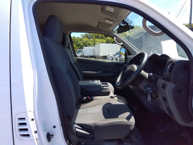 NISSAN CARAVAN VAN 2019