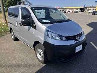 NISSAN NV200 2022