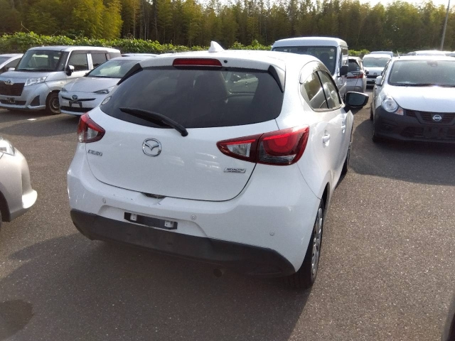 MAZDA DEMIO 2019