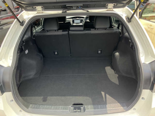 TOYOTA COROLLA FIELDER 2016