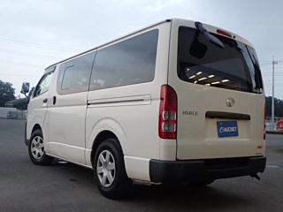 TOYOTA HIACE VAN 2018