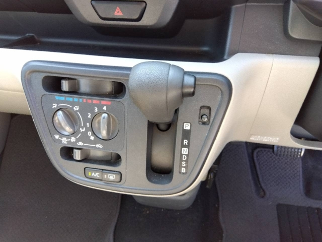 TOYOTA PASSO 2016