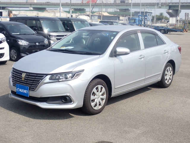 TOYOTA PREMIO 2018