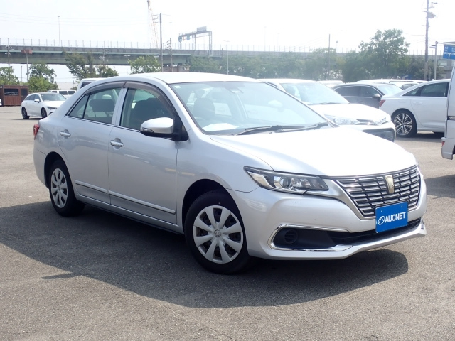 TOYOTA PREMIO 2018