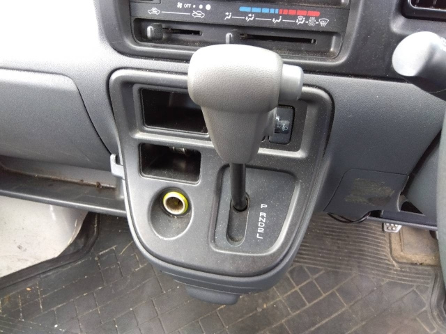 DAIHATSU HIJET VAN 2016