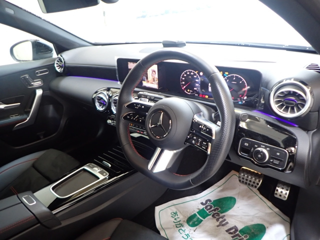 MERCEDES BENZ A CLASS 2024
