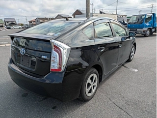 TOYOTA PRIUS 2015