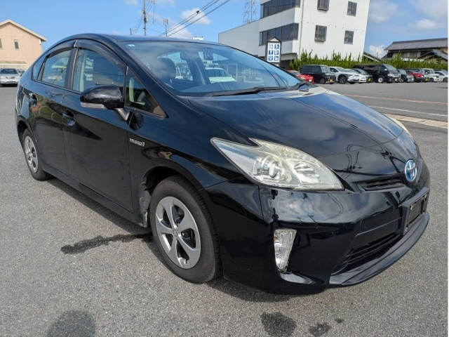 TOYOTA PRIUS 2015
