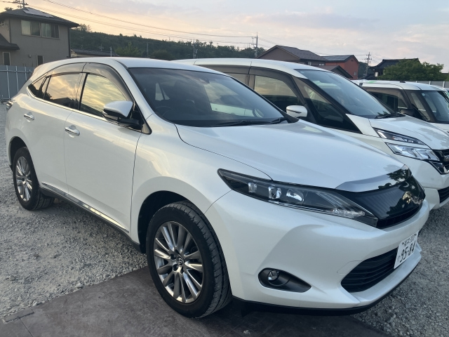 TOYOTA HARRIER 2014