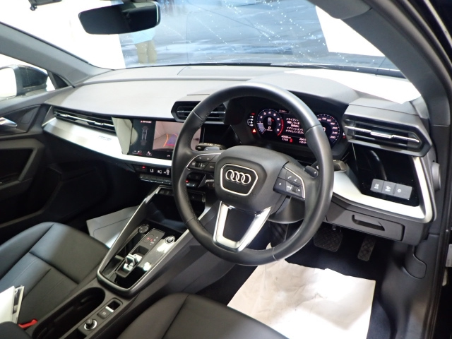 AUDI A3 2023