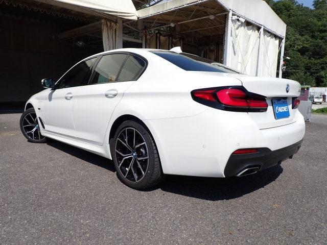 BMW 5 SERIES 2022