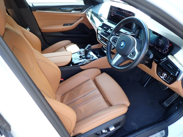BMW 5 SERIES 2022