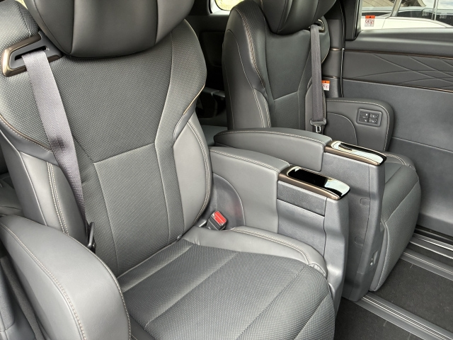 TOYOTA ALPHARD 2025