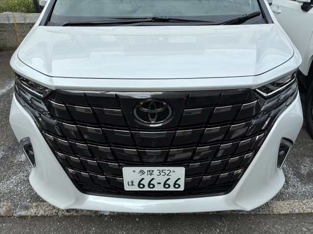TOYOTA ALPHARD 2025