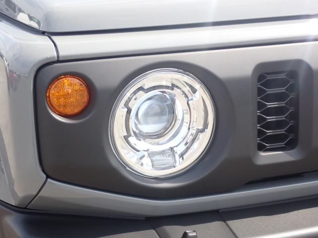 SUZUKI JIMNY 2025