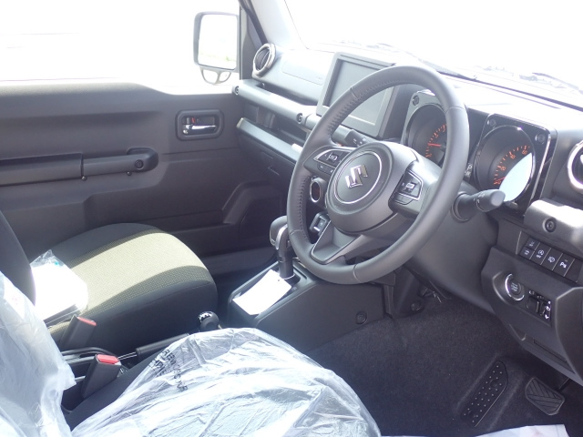 SUZUKI JIMNY 2025
