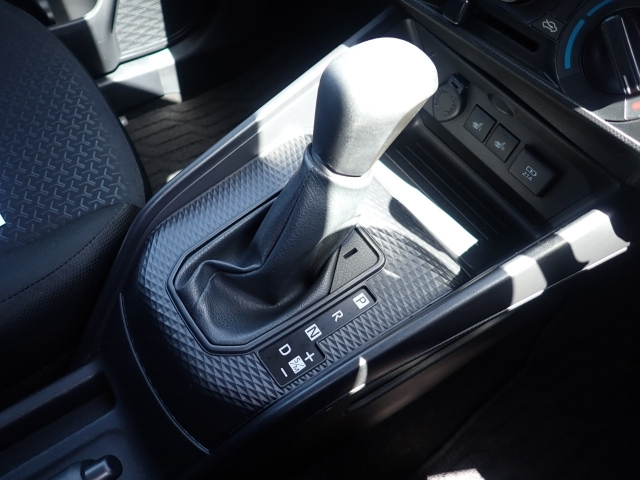 DAIHATSU ROCKY 2020